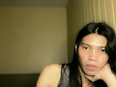 Yourgoddess_jayve Adlı Modelin Canlı XXX Sohbeti