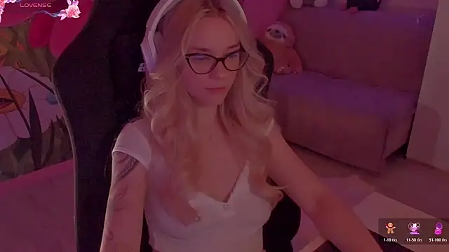 Chat +18 de LilKittyX ao vivo