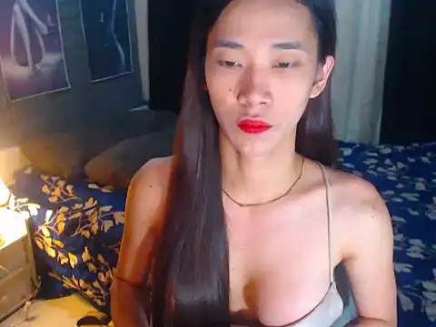 yourasiandoll Show in webcam