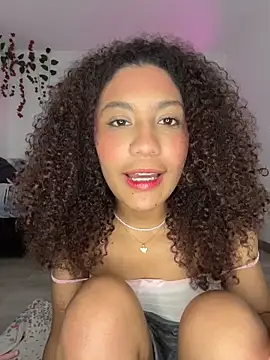 Daphnne_Curly's Live XXX Chat