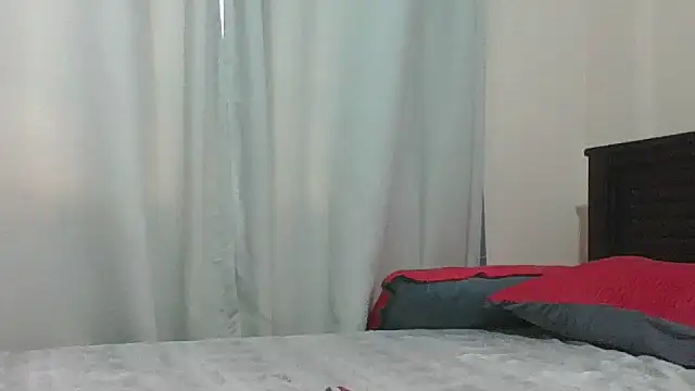 Huge_Bootybae: онлайн-секс-чат