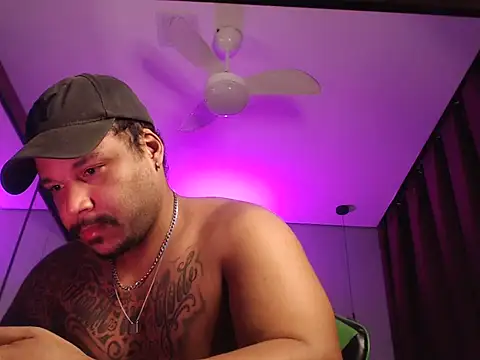 Webkamerová show Ale_Mineiro