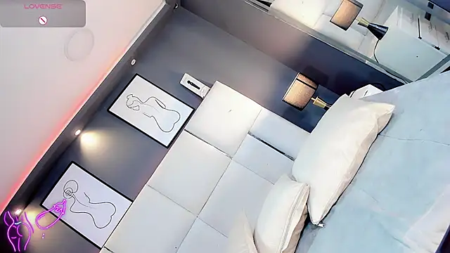 Nikita_Dragun_777 élő XXX-chatje