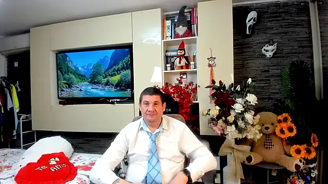 SpartacusDaddy48: διαδικτυακό σόου στην κάμερα