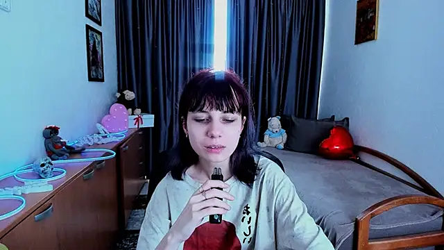 MiniLysiiのライブXXXチャット