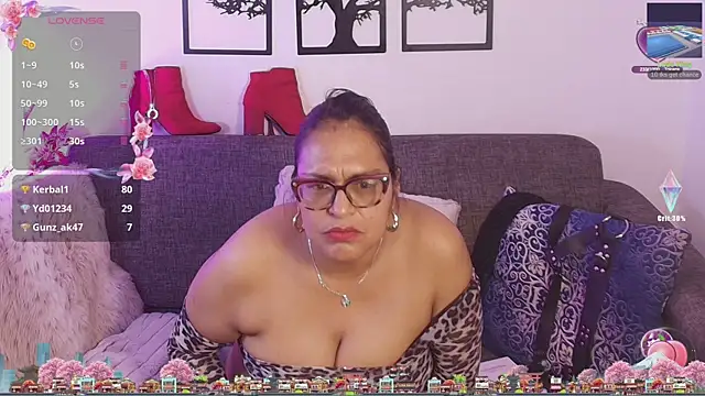 Angelabrowm Chat XXX in diretta