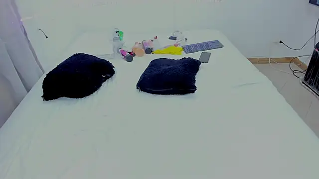 XXX chat uživo modela denny_scobar