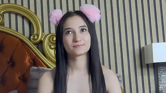 CarolinaBlair Adlı Modelin Canlı Sohbet Odası