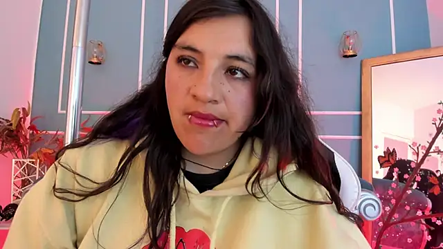 TaraTaylorr – Live XXX-chat