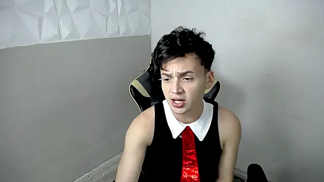 Chat XXX en directo de Mathias_twinkk