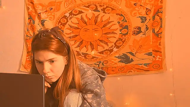 AliceCUNTach – Live XXX-chat