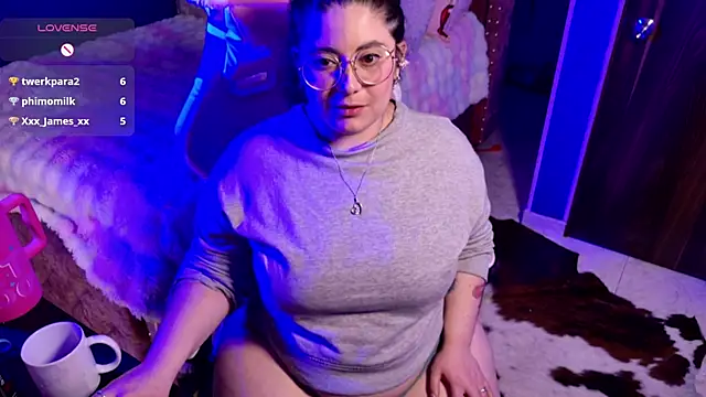 Azamy-12 라이브 XXX 채팅