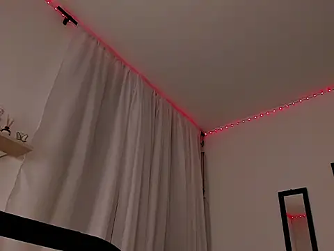 Chatroom XXX en direct de CristinaHanze_