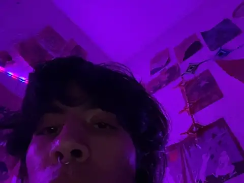 Chat +18 de kirito_kun ao vivo