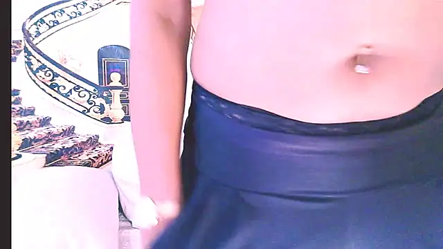 IndianSexcSmyle's Live XXX Chat