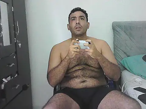 IronSideBear Show in webcam