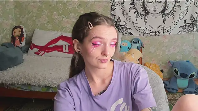 Cutie_Adelia: онлайн-секс-ч ат