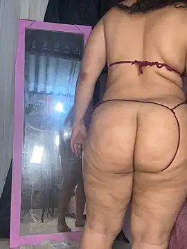 Chat XXX en directo de Jessyivonne