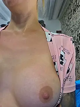 Živý XXX chat kylie_blck