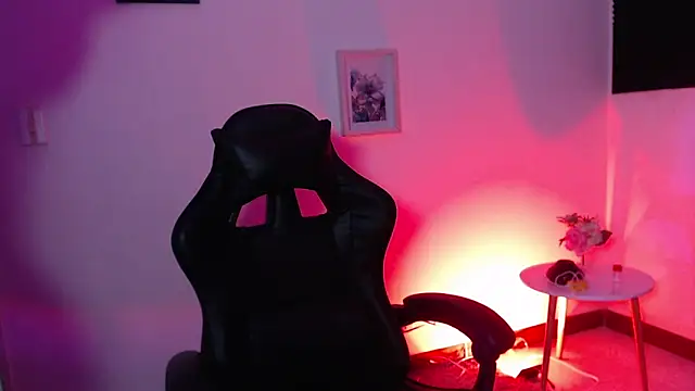 Ivvy_Bloom's Live XXX Chat