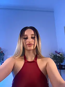 ScarletFlameee's Live Chat Room
