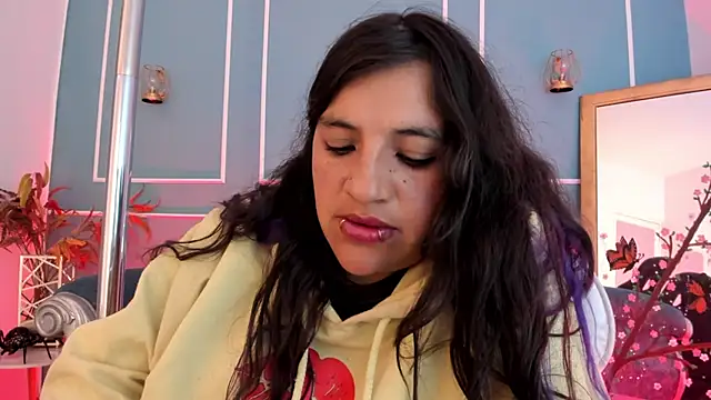 TaraTaylorr Live XXX-chat