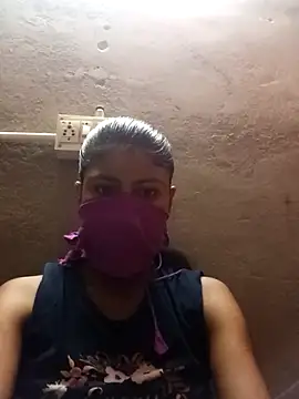 Tiyaasa Live XXX Chat