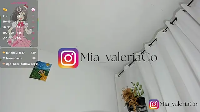 Mia-Valeria-'s Live XXX Chat