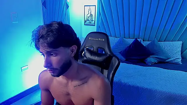 Emmet_CollinsJS Show Webcam