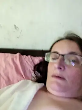 Ulyana396 Adlı Modelin Canlı XXX Sohbeti