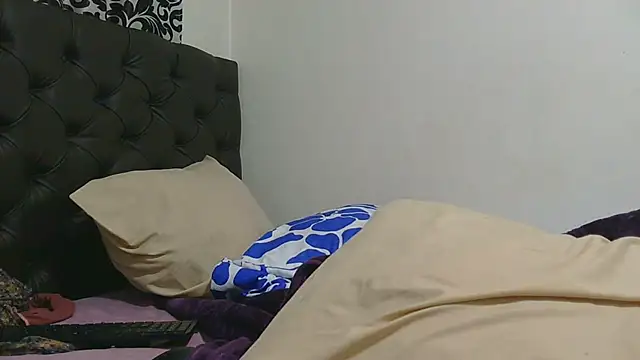 Czat XXX na żywo – sluttylaura21