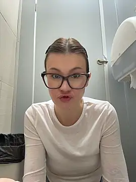 RinaCat's Live XXX Chat