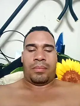 adriel_perez 网络视讯表演