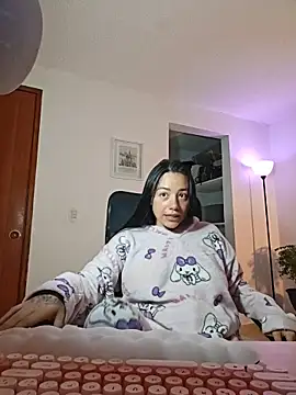 Chatroom XXX en direct de helena_smith