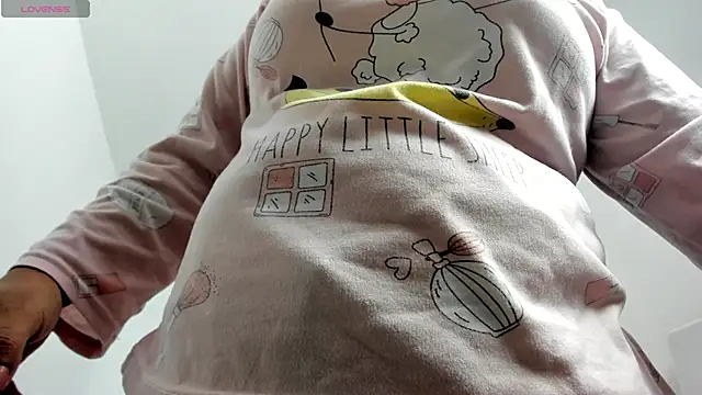 milkqueenboobs 即時 XXX 聊天