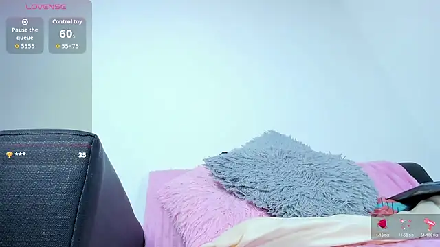 Chatroom XXX en direct de natasha_ts_04