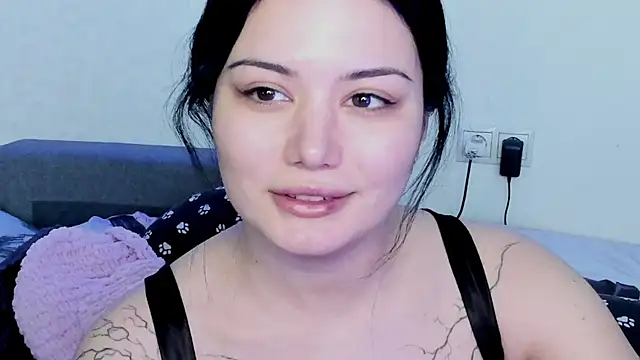 Chat XXX en directo de Dark_Moni