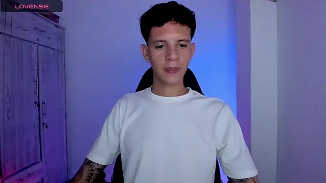 tylernova – webcam-show