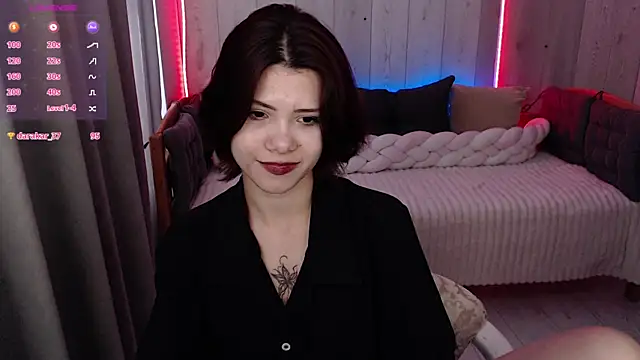 llittle-peachh Chat XXX live