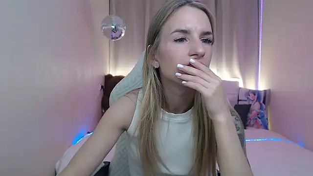 DeboraHorny's Live XXX Chat