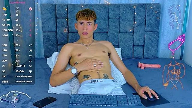 NicolasTorrez Webcamshow