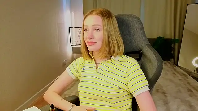 EvaHamilton's Live XXX Chat