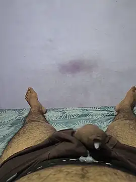 Show modela IndianDaddy0 na web-kameri