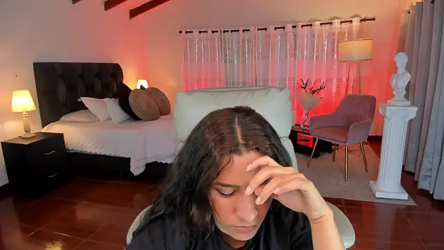 hanna_mils Chat XXX live
