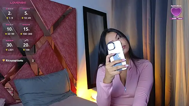 Chat XXX en directo de Emma_Revees