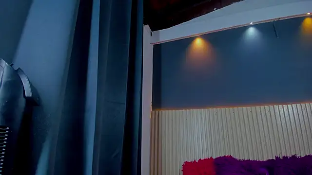 girlmia_colucci's Webcam Show