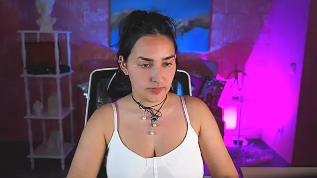 CeceliaJohnson élő XXX-chatje