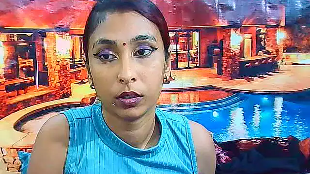 Chatroom XXX en direct de IndianSexyButt