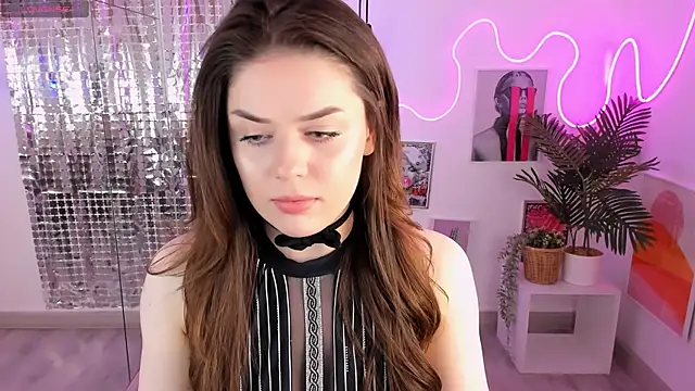 غرفة دردشة melanie_neal المباشرة