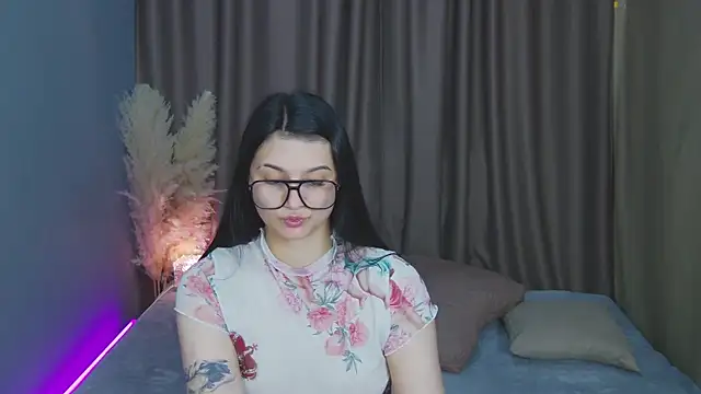 Chatroom XXX en direct de JennyJordans